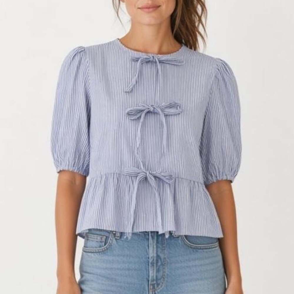 Women's Stripe Tie-Front Blouse